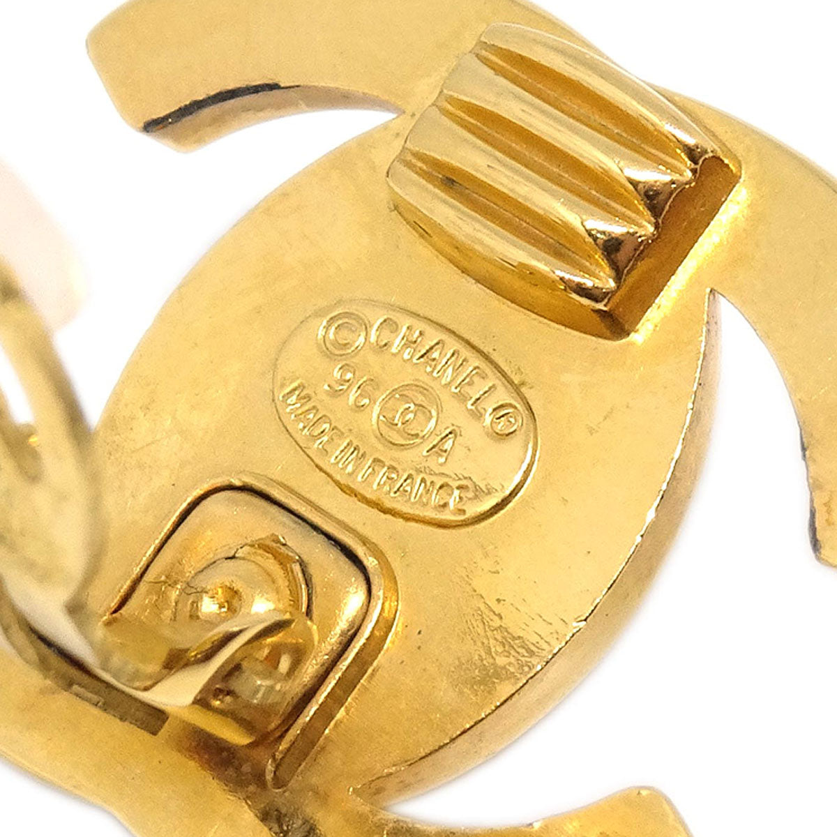 Chanel CC Turnlock Clip-On Earrings Gold Large 96A