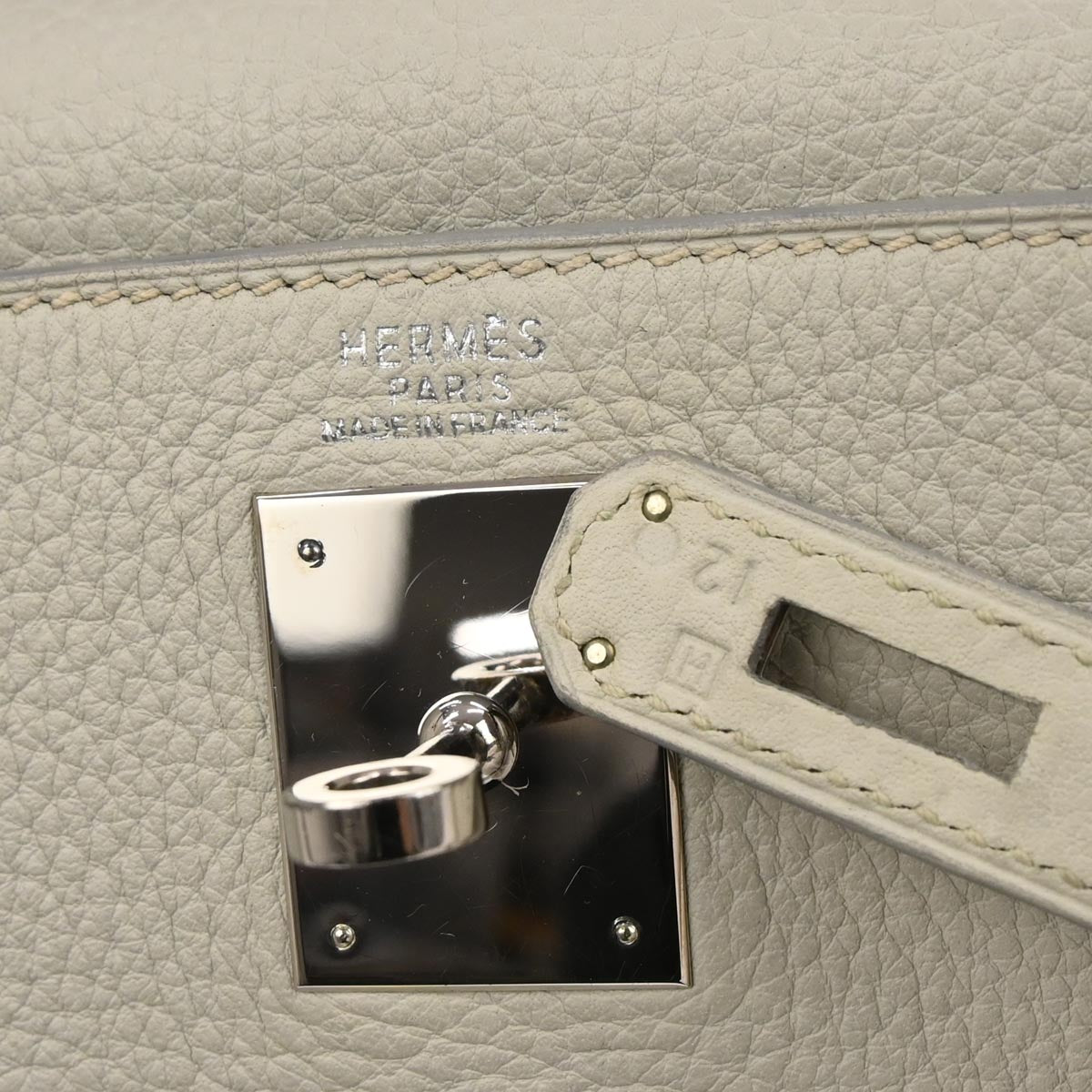 Hermes Light Gray Taurillon Clemence Kelly 32 Retourne 2way Shoulder Handbag