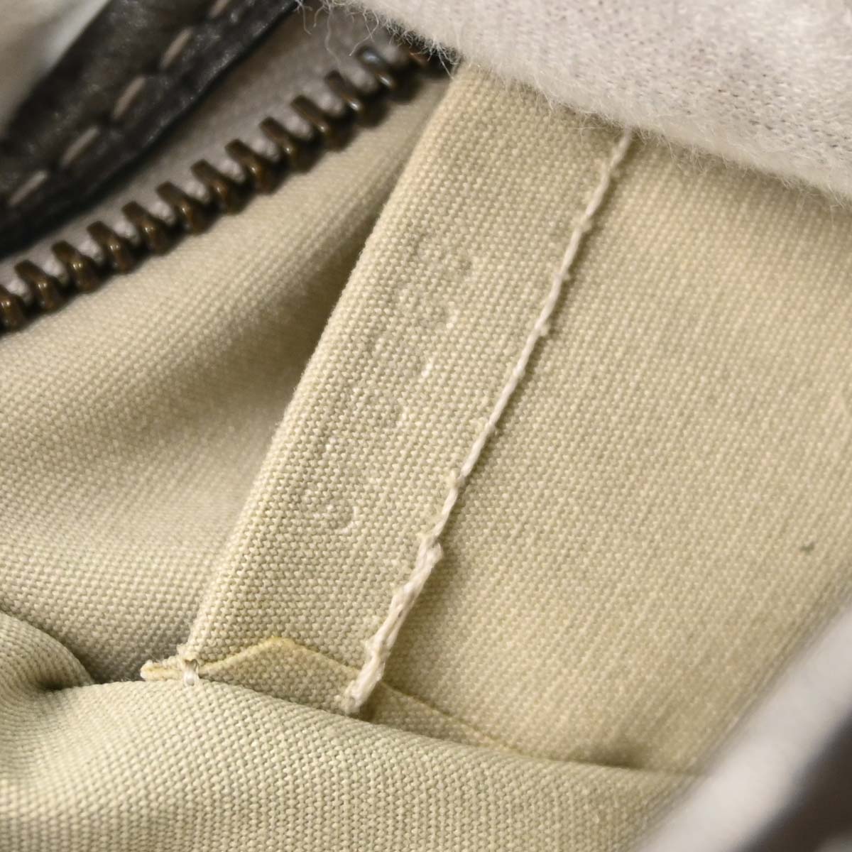 Louis Vuitton Gray Monogram Mini Lin Manon PM Hobo Handbag M95620