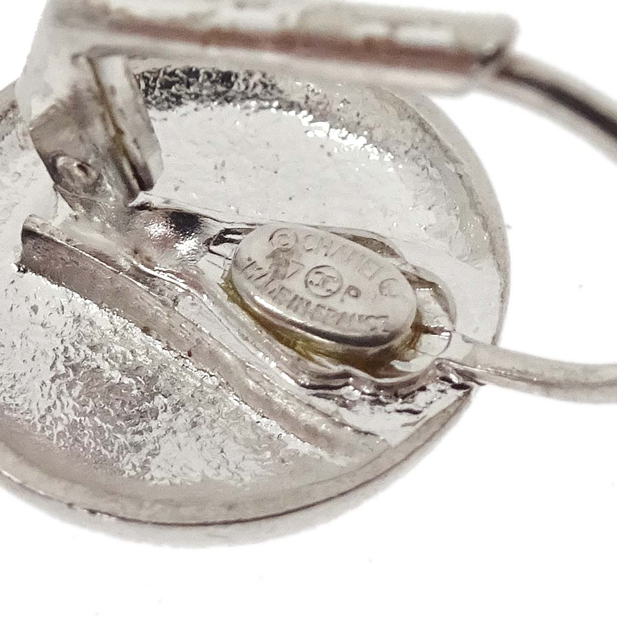 Chanel Button Pierced Earrings Silver 97P