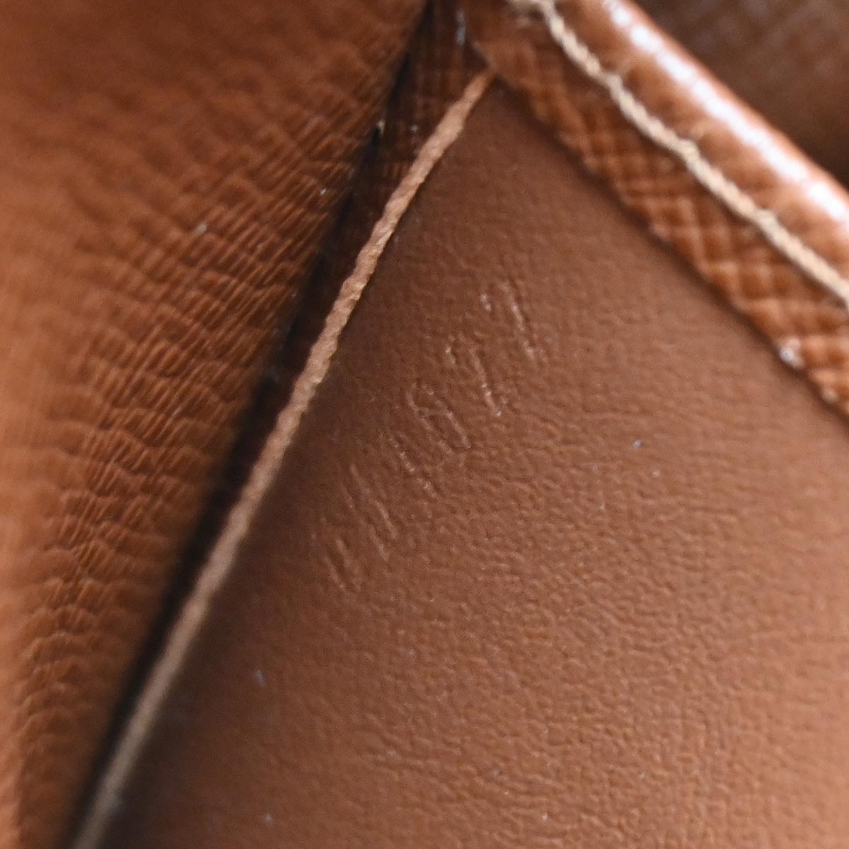 Louis Vuitton 2002 Monogram Pochette Cite Handbag M51183