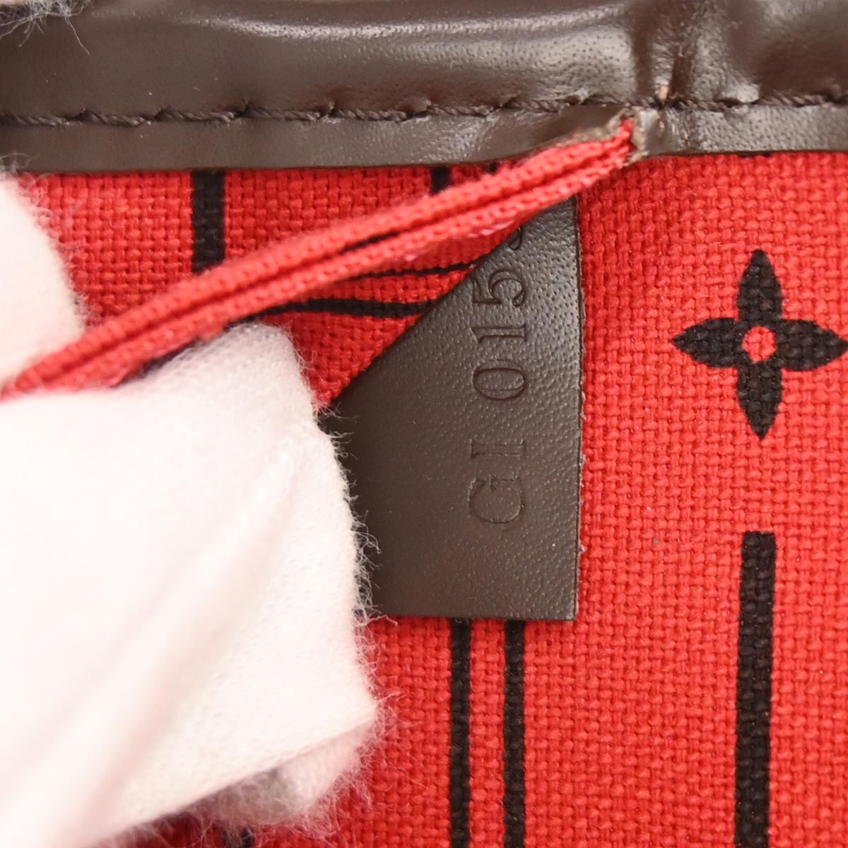 Louis Vuitton Damier Neverfull MM Shoulder Tote Bag N51105