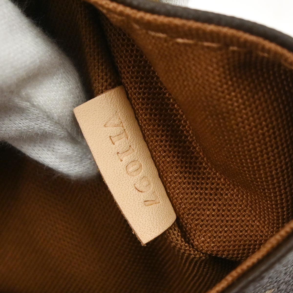 Louis Vuitton Monogram Tulum PM Hobo Handbag M40076