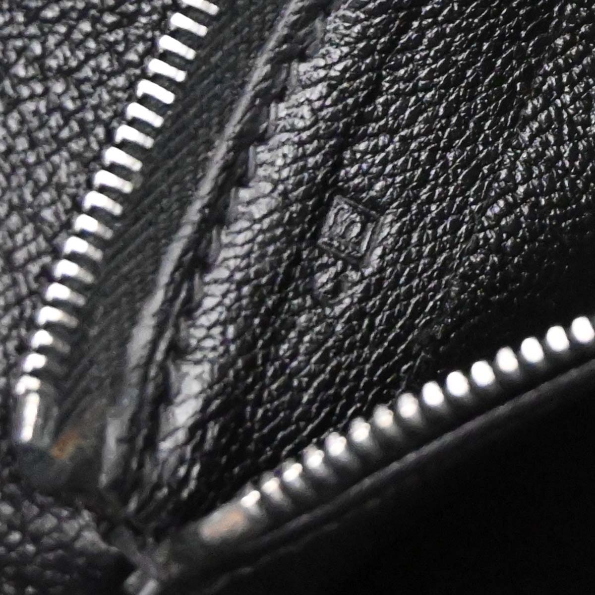 Hermes Black Evercalf Fourre Tout MM Tote Handbag