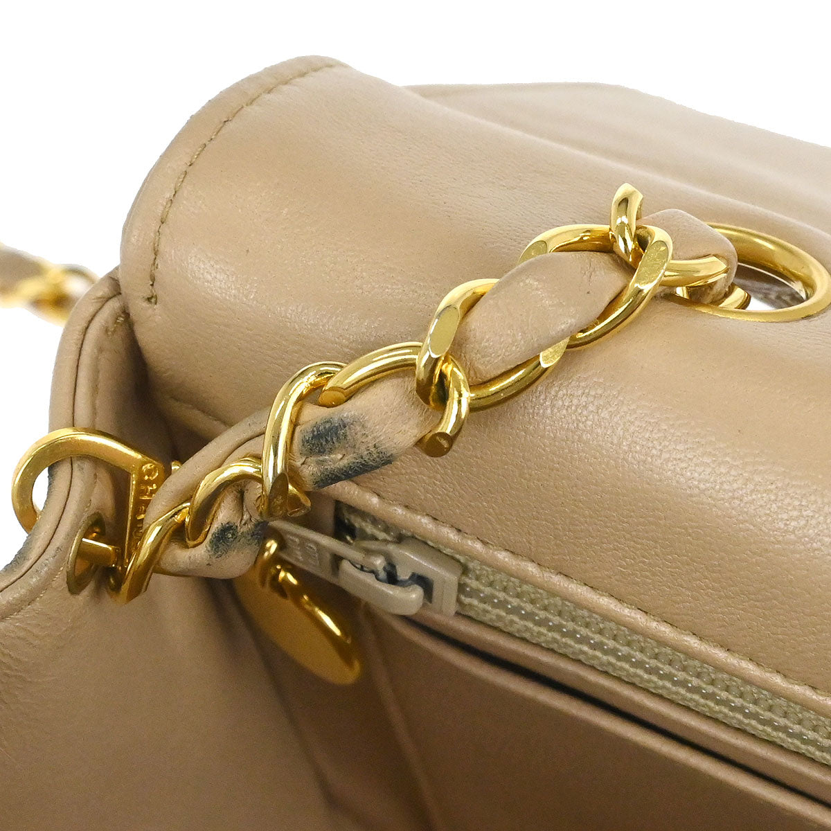 Chanel 1989-1991 Beige Lambskin Shoulder Bag