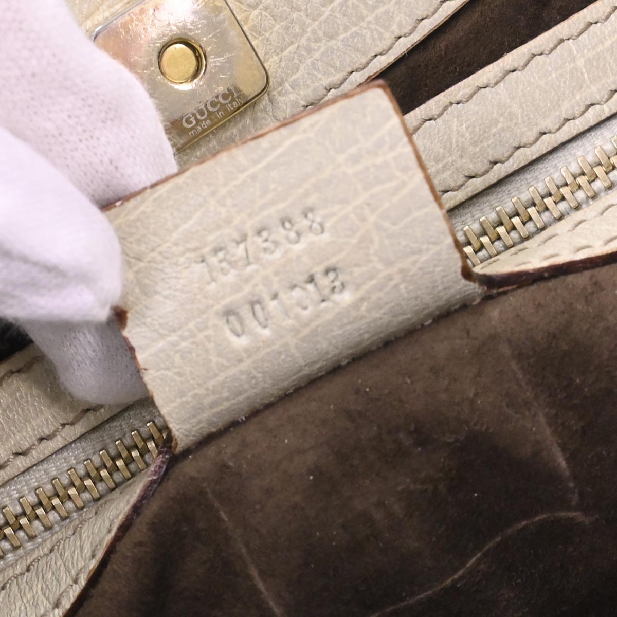 Gucci * Ivory Ostrich Horsebit Hobo Handbag