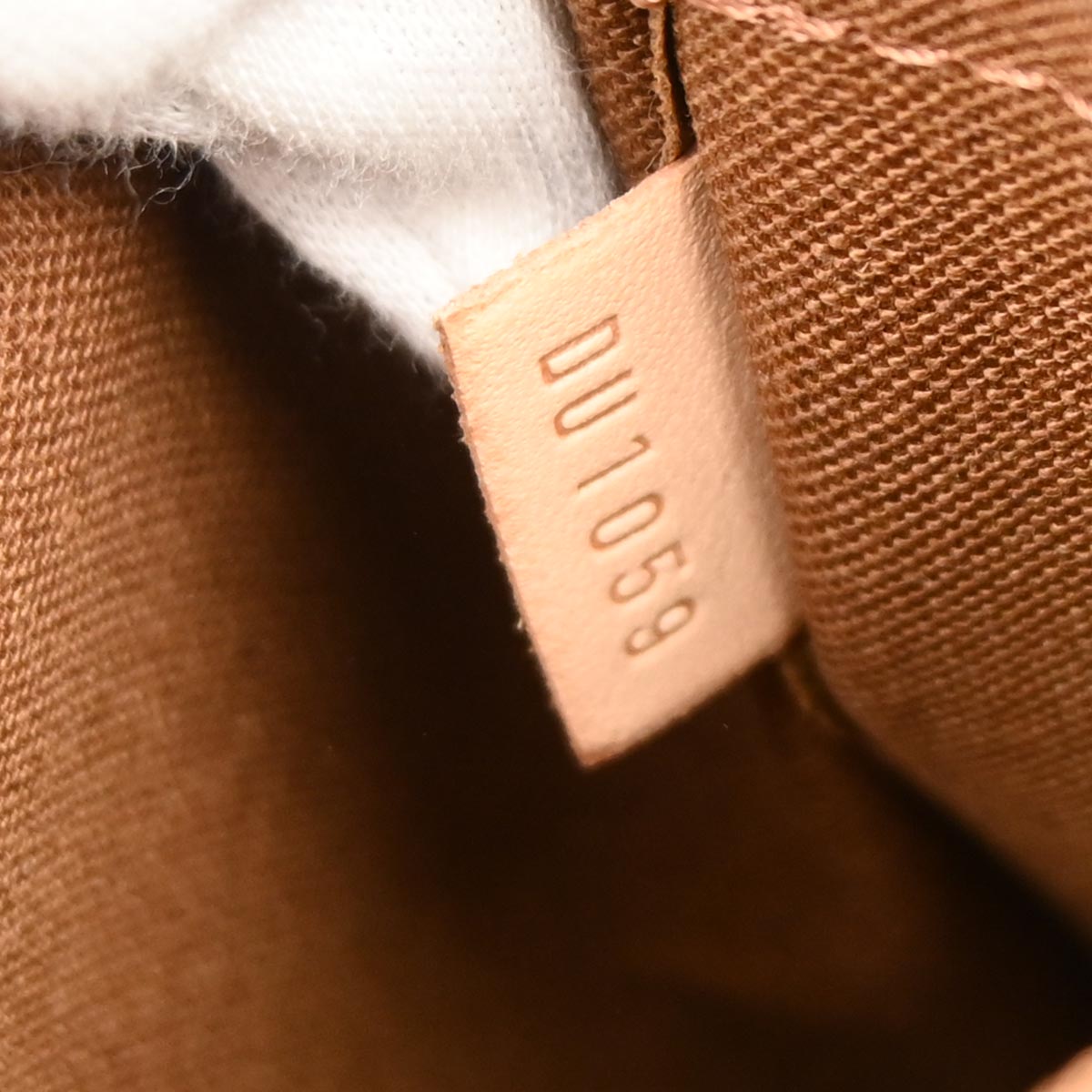 Louis Vuitton Monogram Thames GM Hobo Handbag M56383