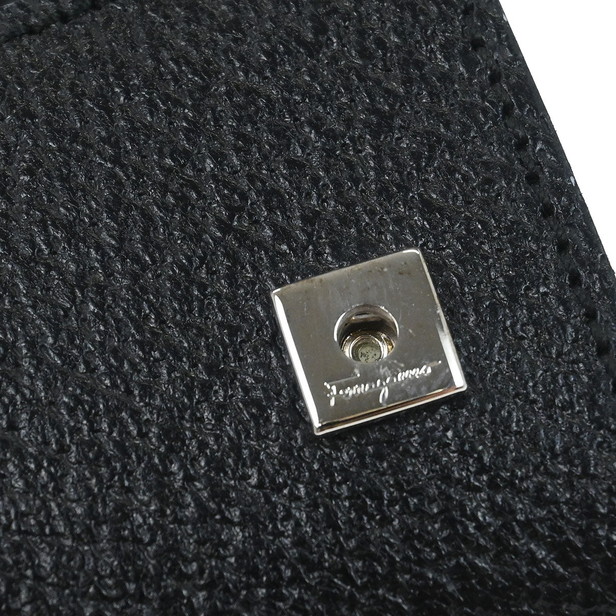 Salvatore Ferragamo Key Case Black Leather Small Good