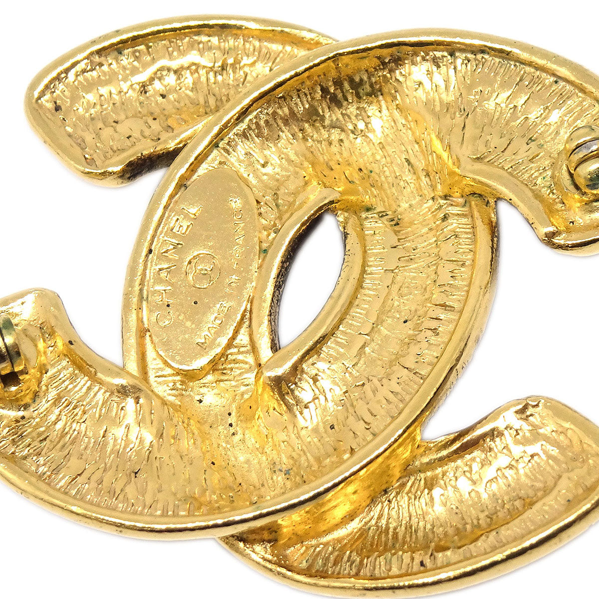 Chanel Quilted CC Brooch Pin Small Gold 1153