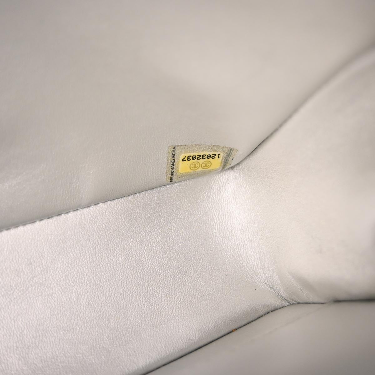 Chanel Black Caviar Skin Medium Classic Double Flap Shoulder Bag