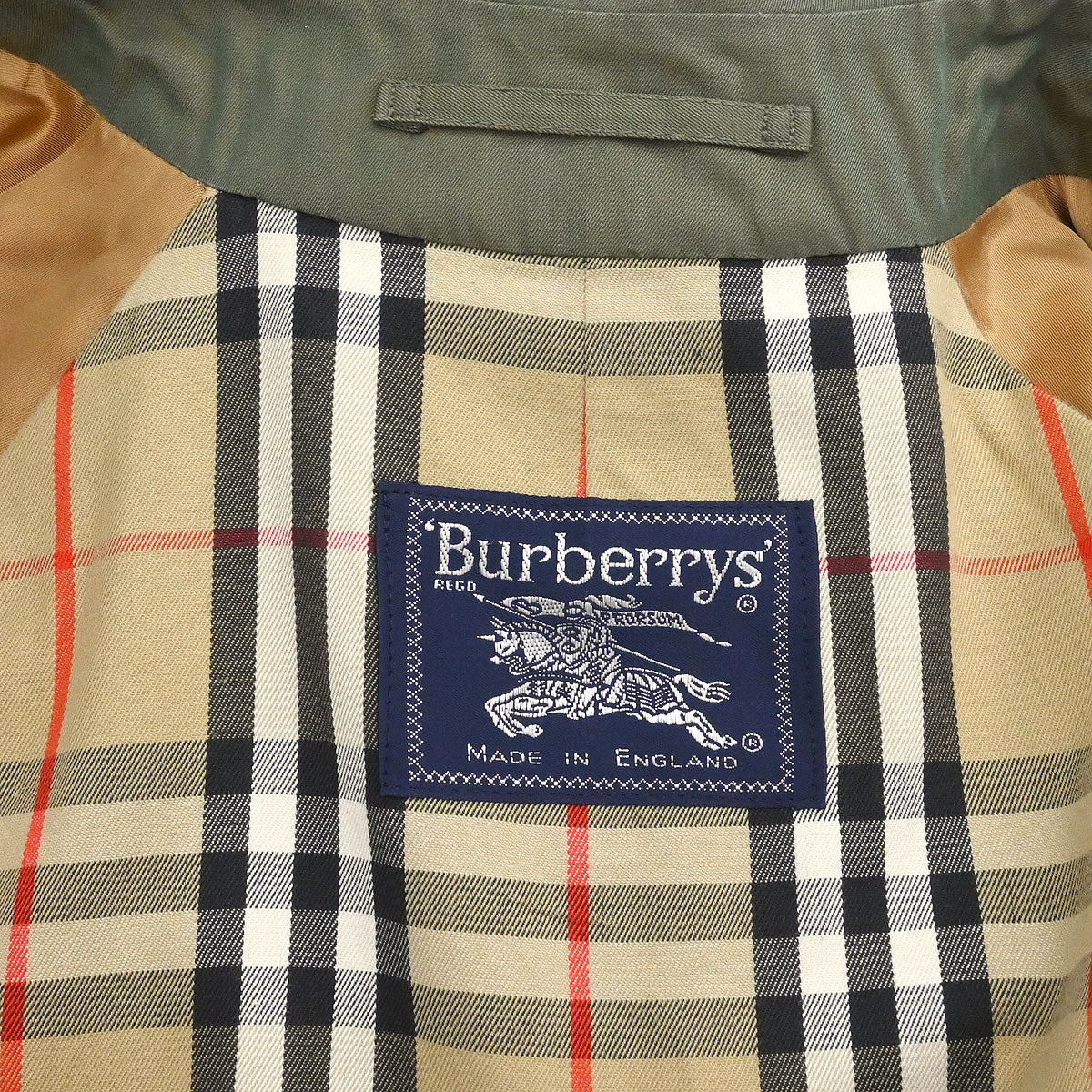 Burberrys Trench Coat Khaki