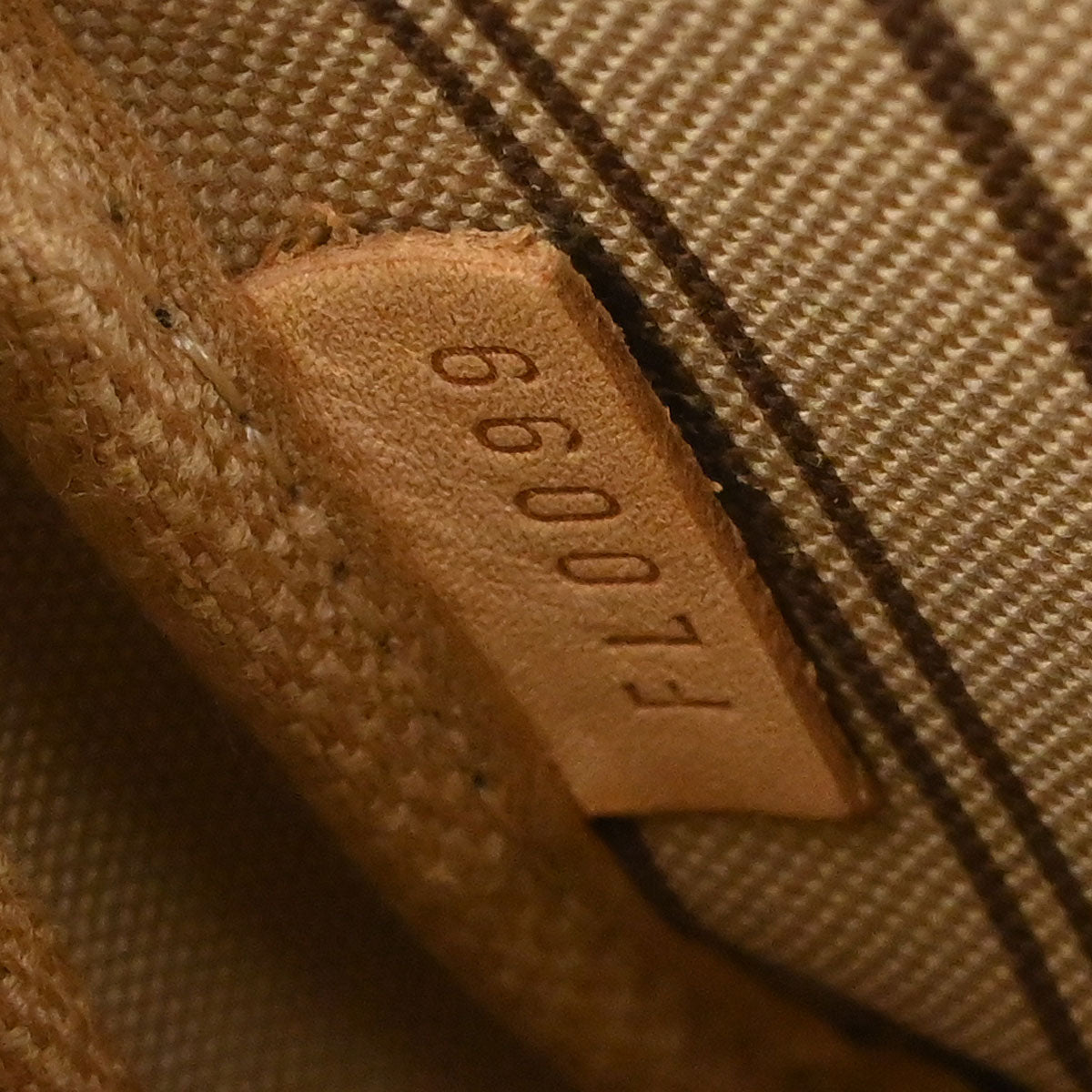 Louis Vuitton Monogram Mini Pochette Accessoires Handbag M95804