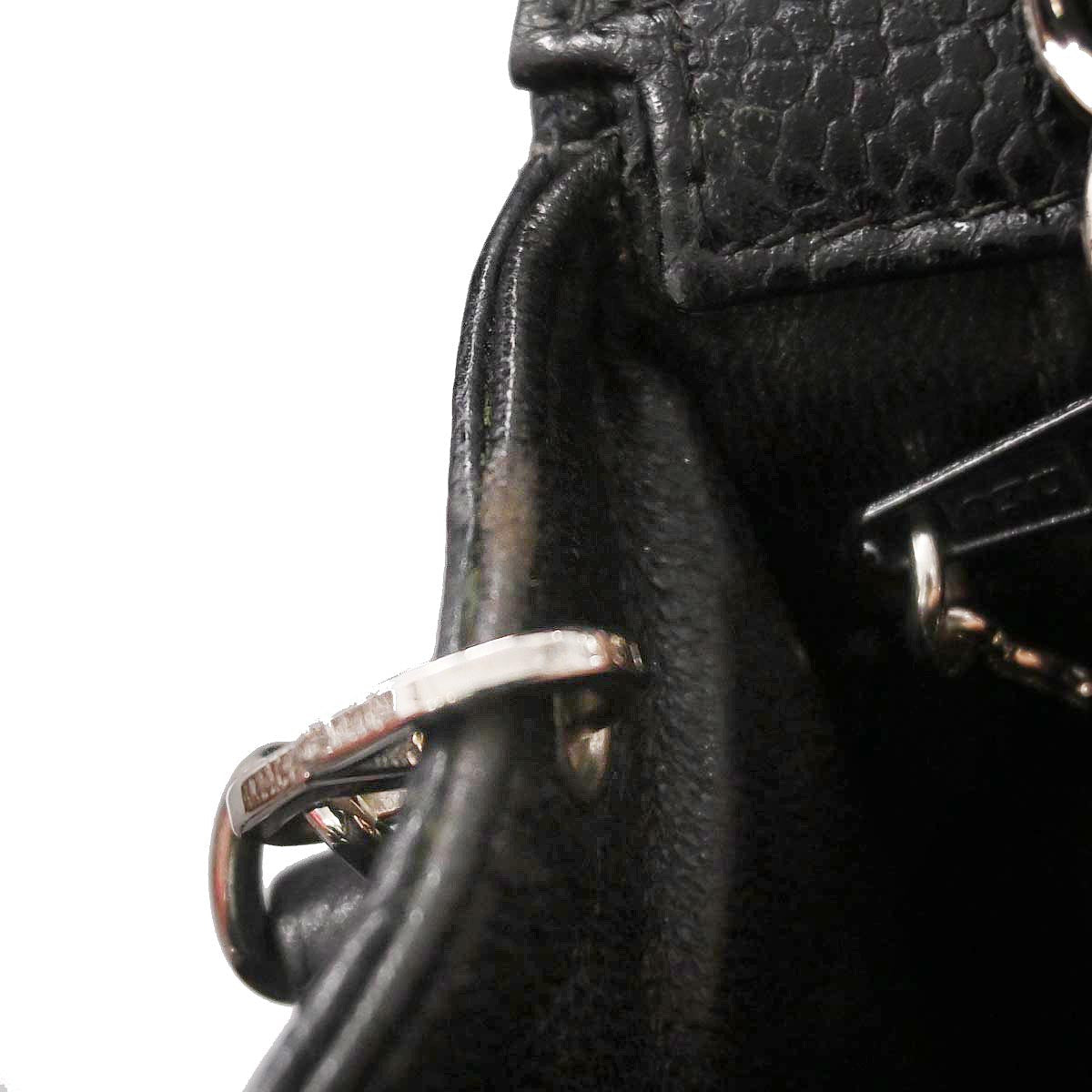 Chanel 2000-2002 Black Caviar Skin Mini Classic Square Flap Bag 17