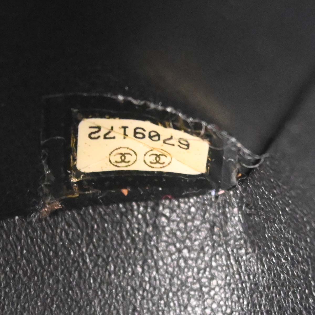 Chanel 2000-2002 Black Caviar Skin Medium Classic Double Flap Shoulder Bag