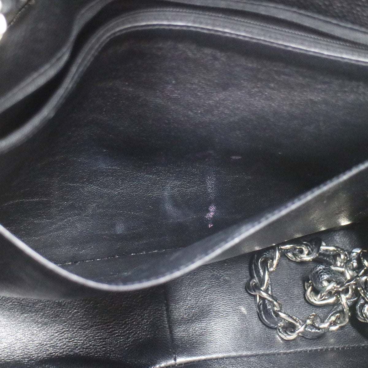 Chanel 2000-2002 Black Caviar Skin Jumbo Classic Flap Shoulder Bag