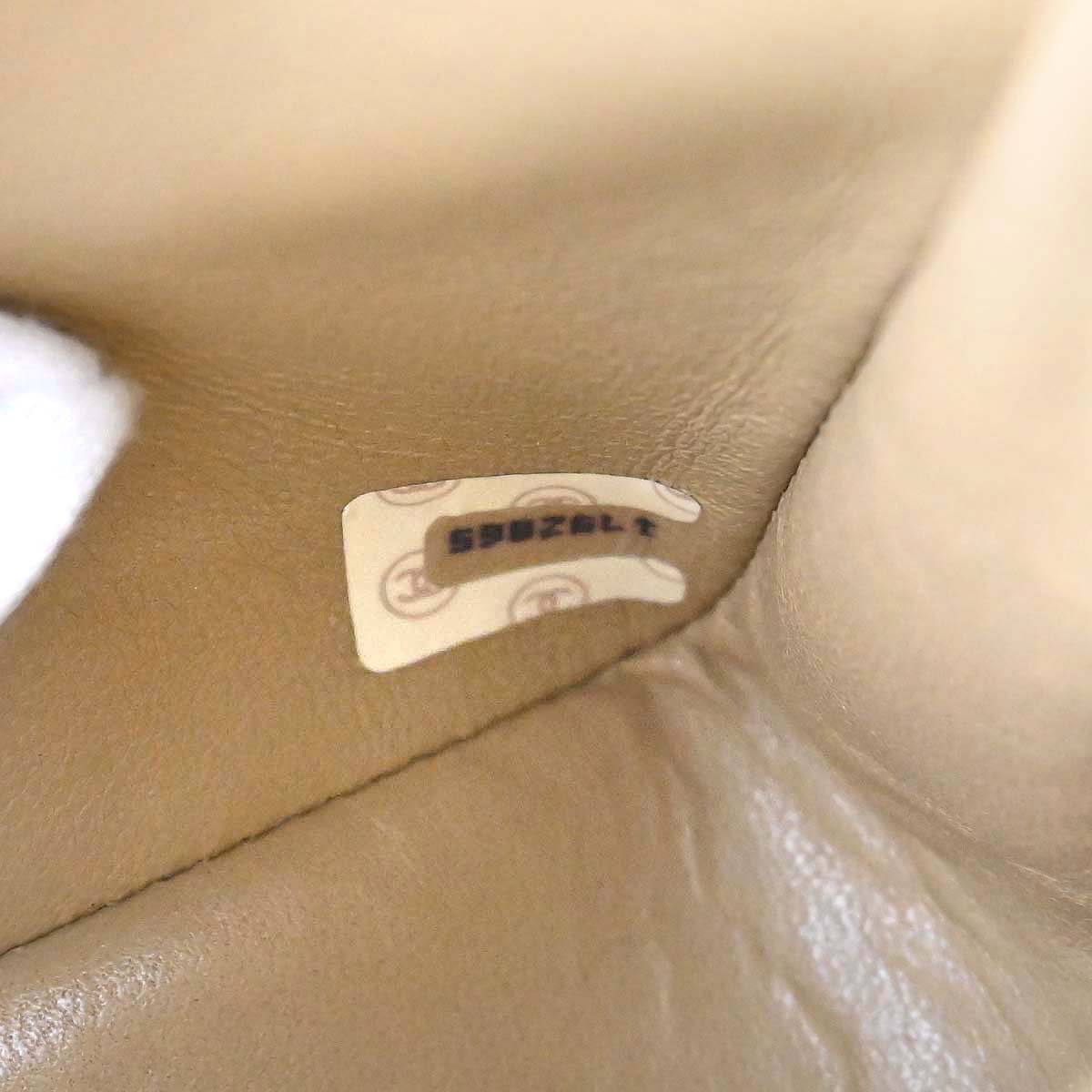 Chanel 1989-1991 Beige Lambskin Classic Square Flap Shoulder Bag 20