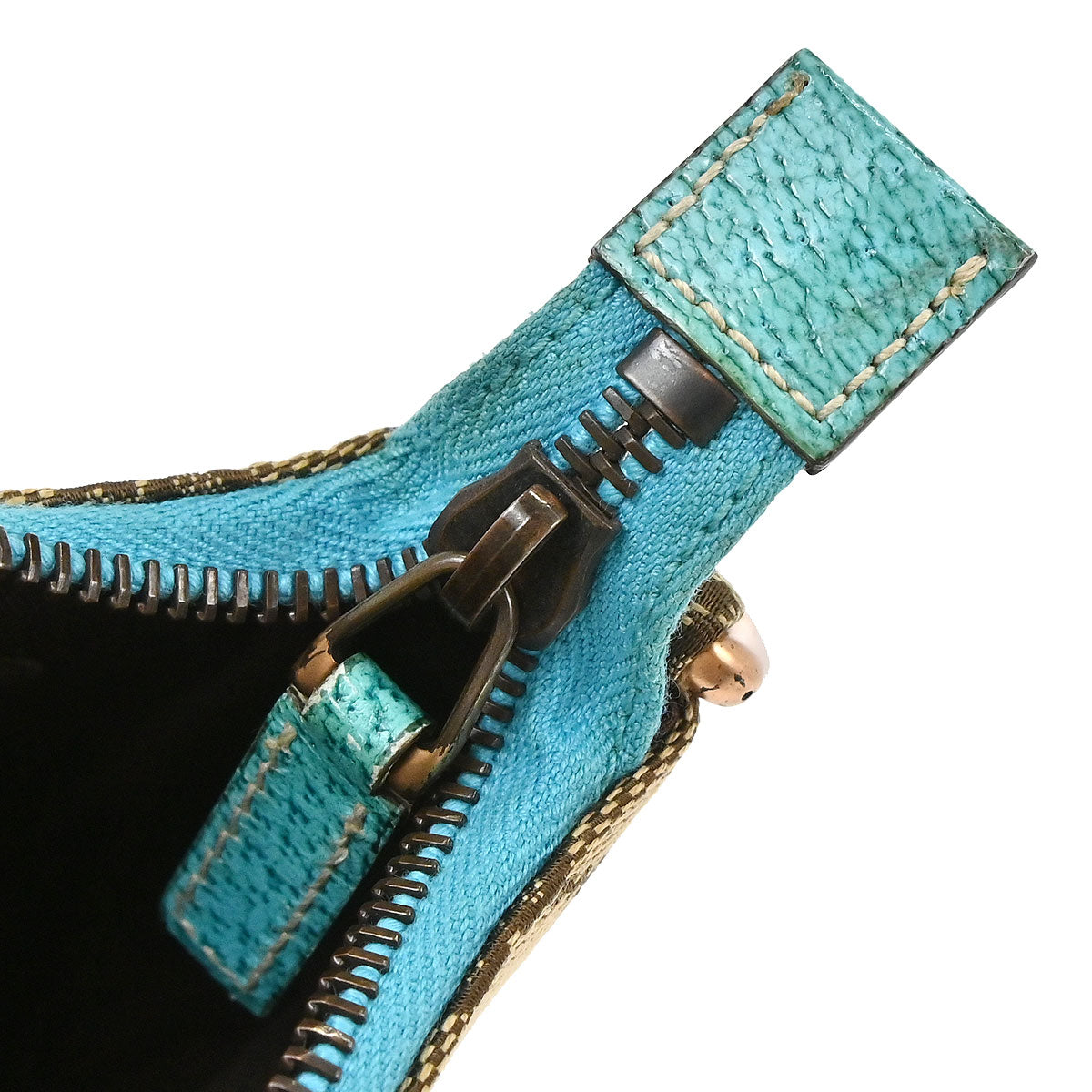 Gucci Beige Blue Canvas GG Chain Handbag