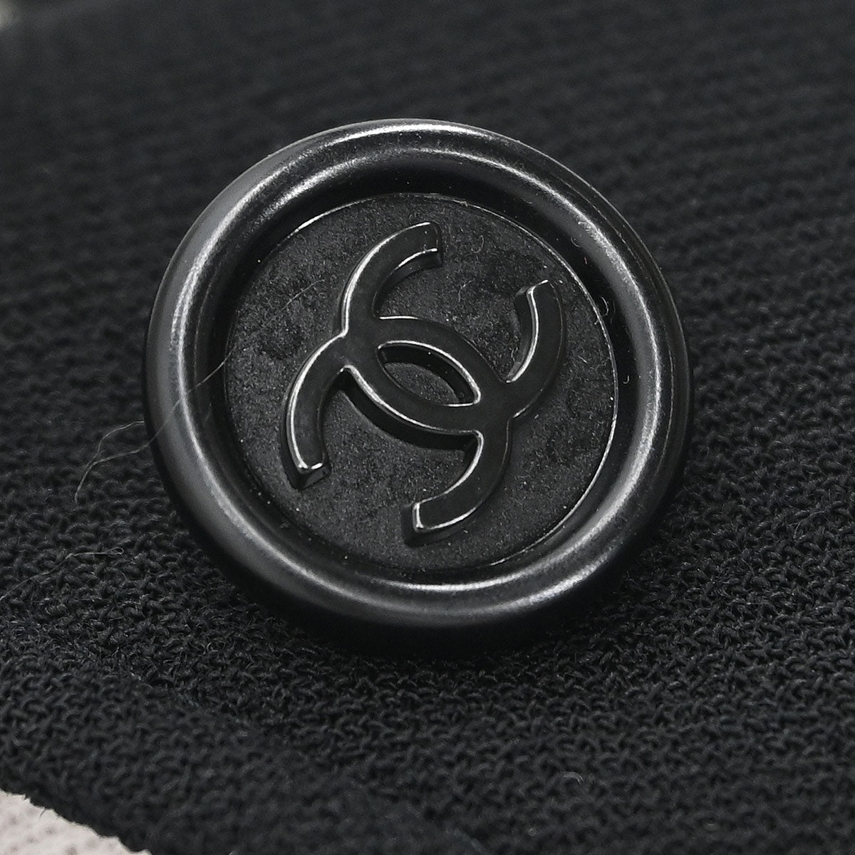 Chanel 1997 Single Breasted Jacket Black #44