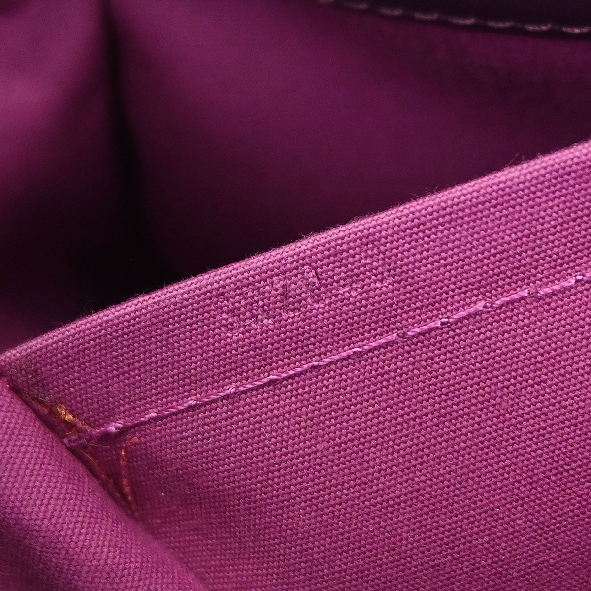 Louis Vuitton Purple Epi Passy PM Tote Handbag M5926K