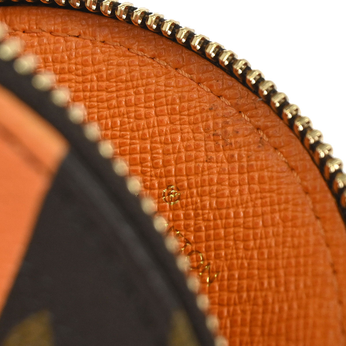 Louis Vuitton 2006 Monogram Groom Porte Monnaie Rond Coin Wallet M60037