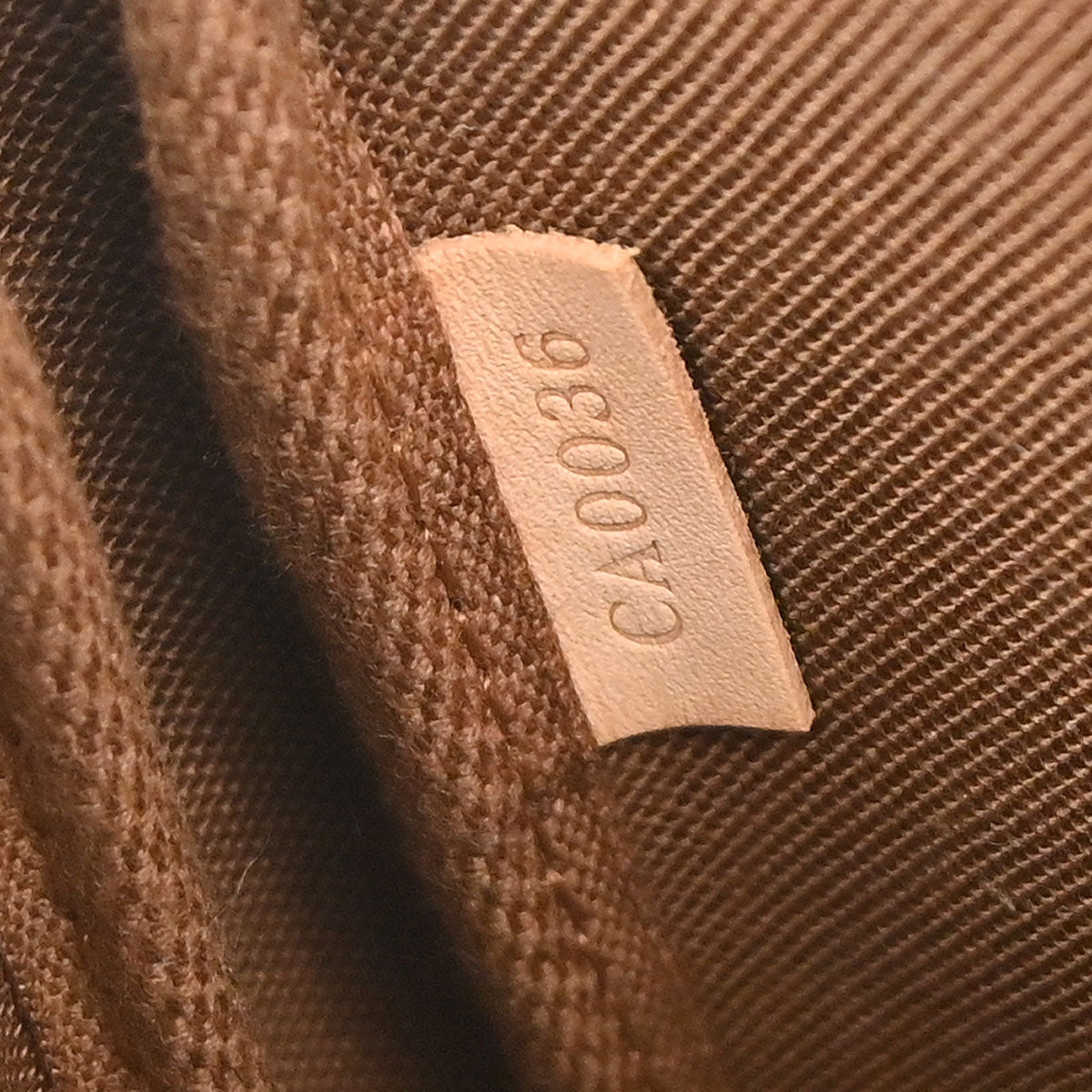Louis Vuitton 2006 Monogram Pochette Accessoires Handbag M51980