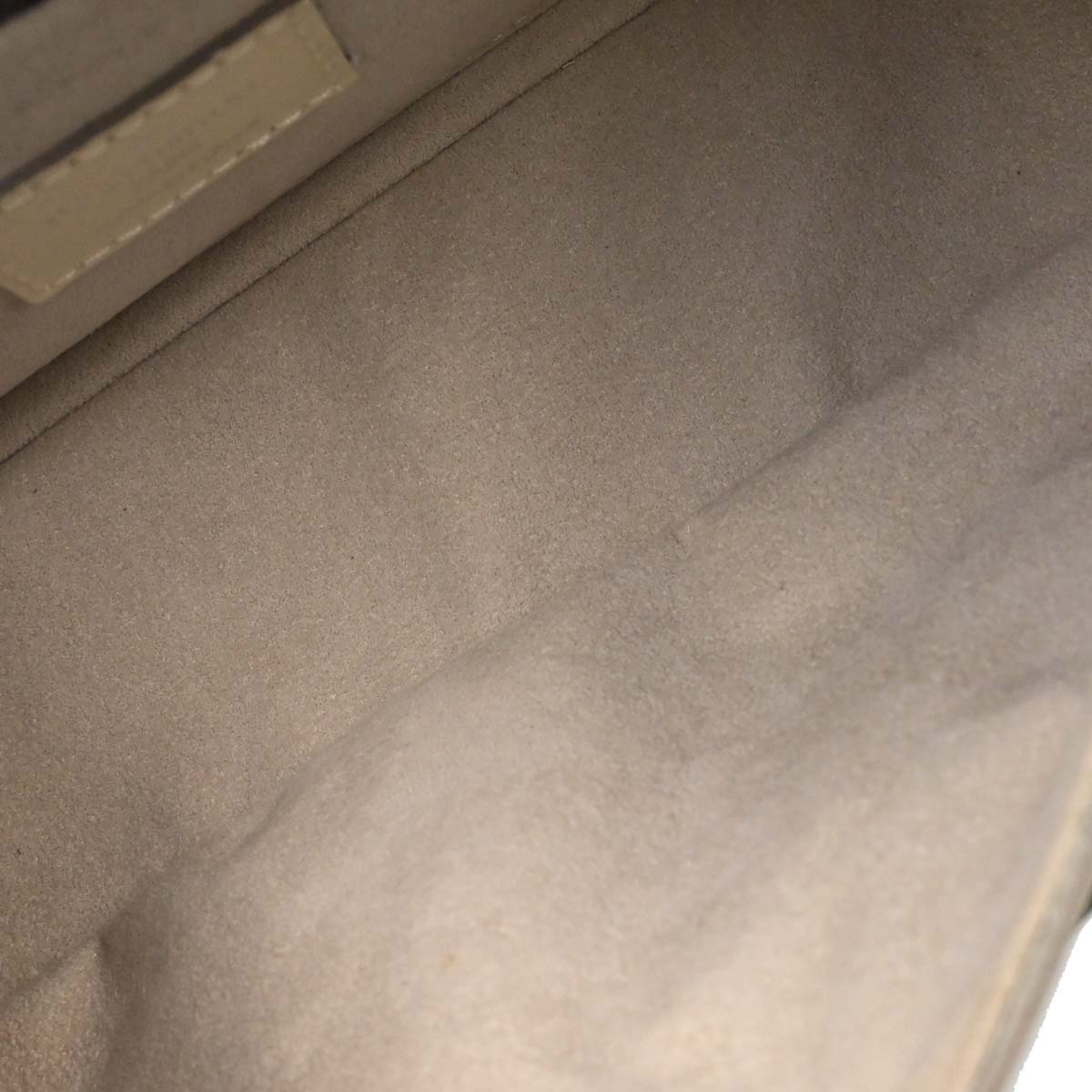 Louis Vuitton White Epi Pochette Montaigne Handbag M5929J