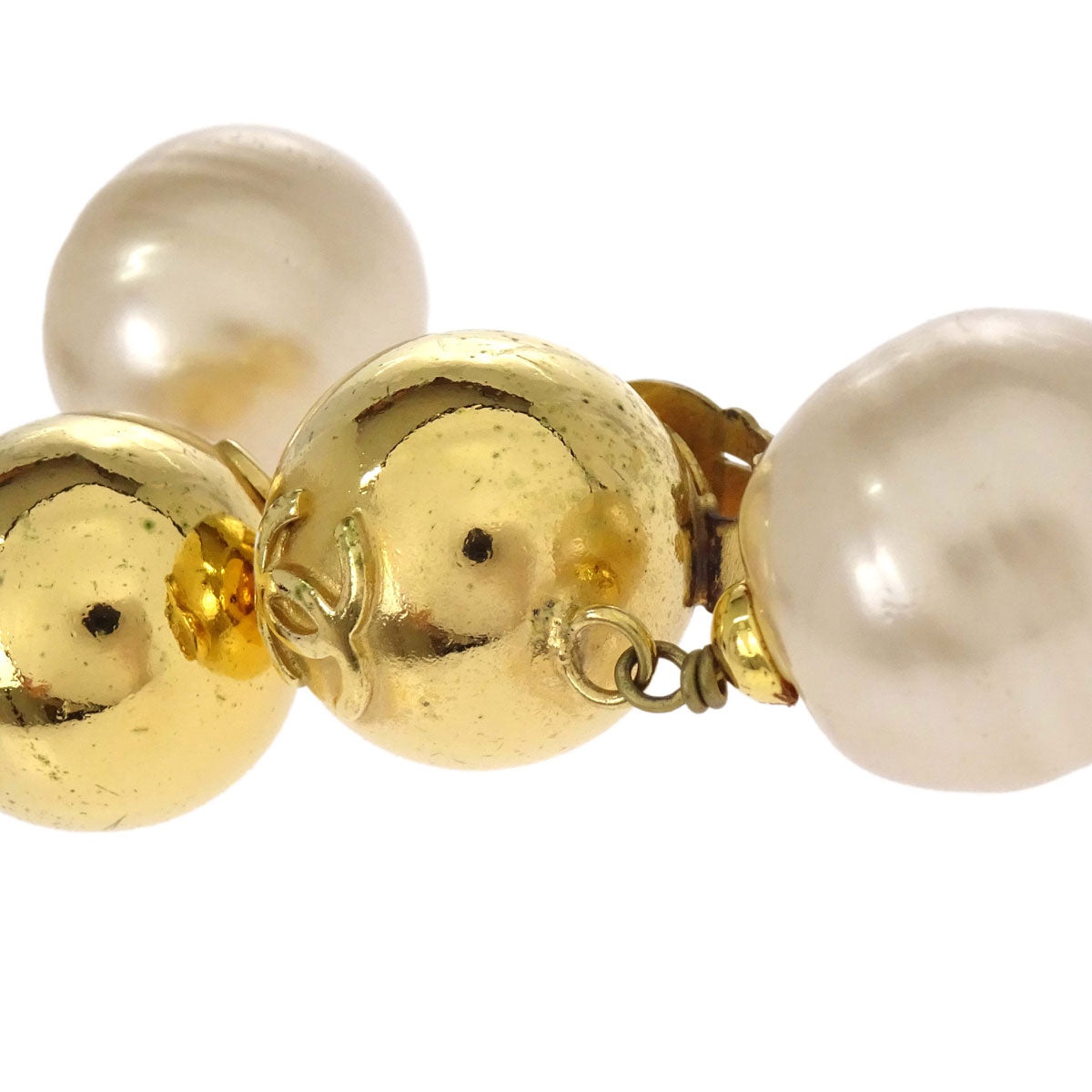 Chanel CC Logos Sphere Costume Pearl Dangle Clip-On Earrings 29