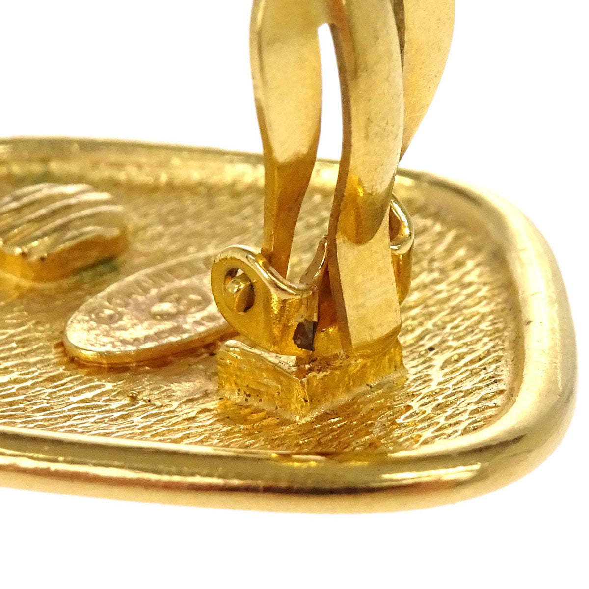 Chanel Rhombus Clip-On Earrings Gold 2439