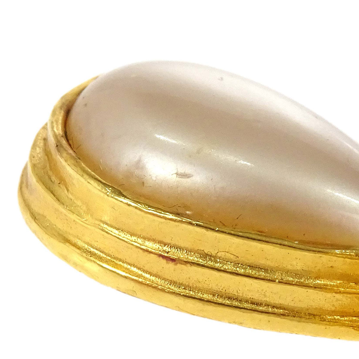 Chanel CC Teardrop Costume Pearl Dangle Clip-On Earrings 97A