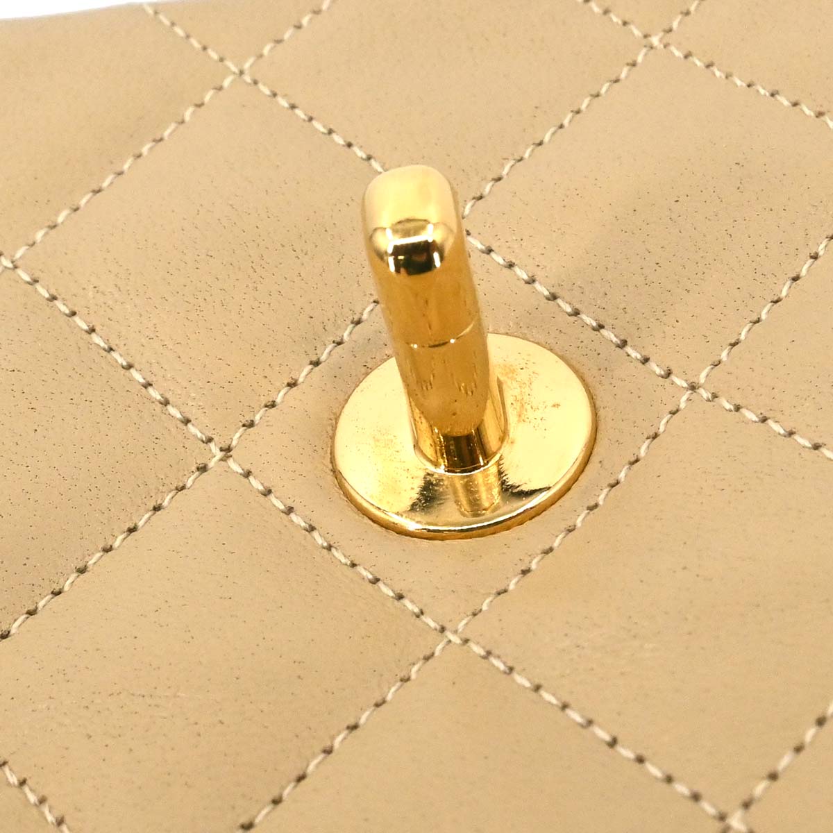 Chanel 1989-1991 Beige Lambskin Mini Classic Square Flap Shoulder Bag 17
