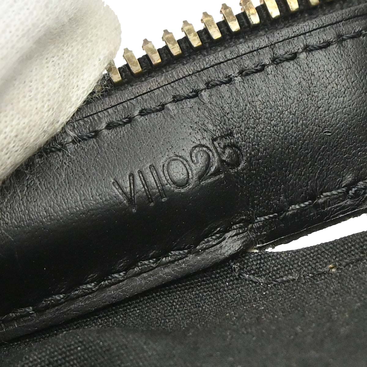 Louis Vuitton 2005 Black Monogram Mini Josephine PM Handbag M92049