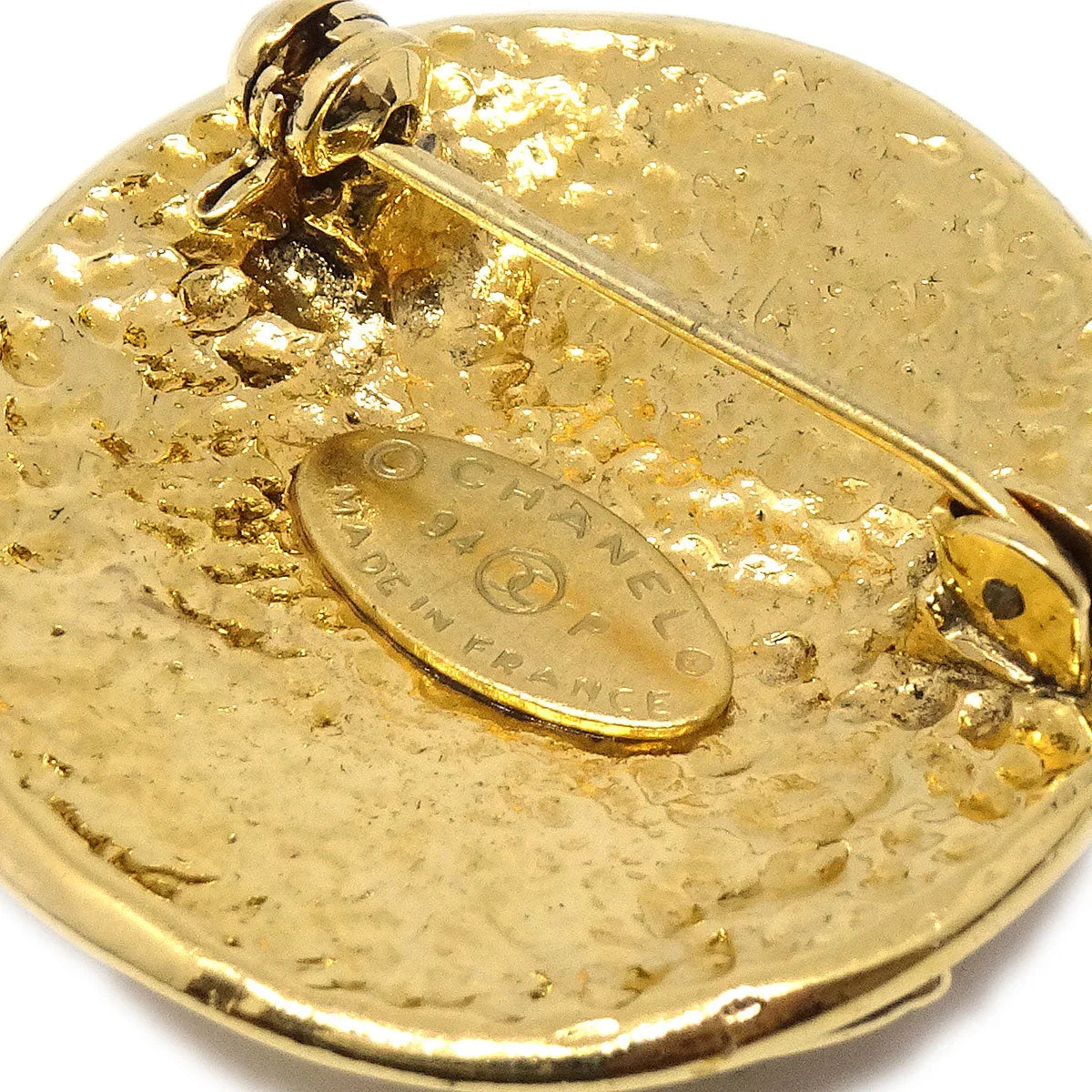 Chanel 1994 Brooch Gold