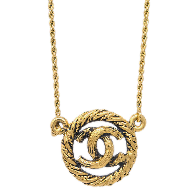 Chanel Medallion Pendant Necklace Gold 3298