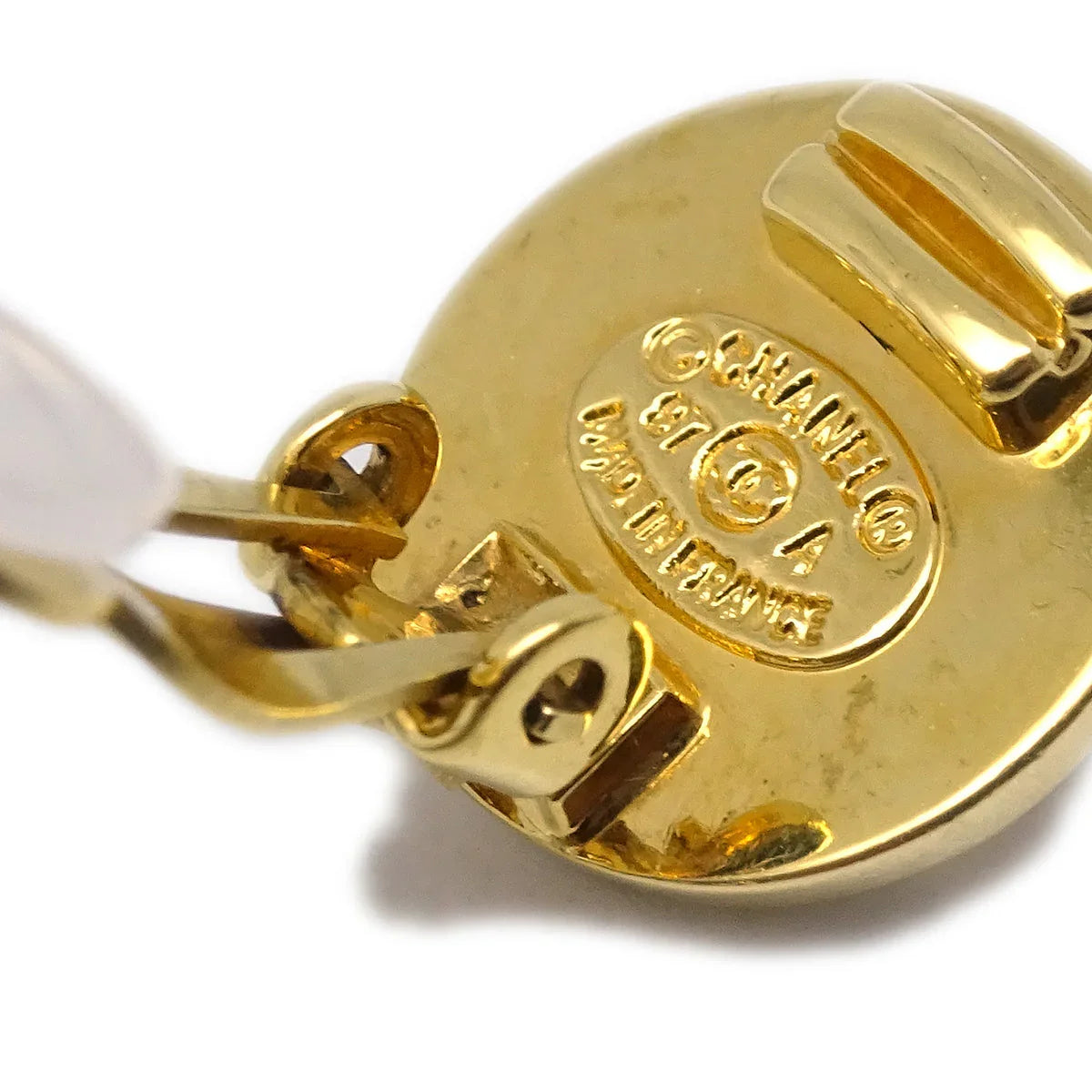 Chanel Turnlock Earrings Clip-On Gold 97A
