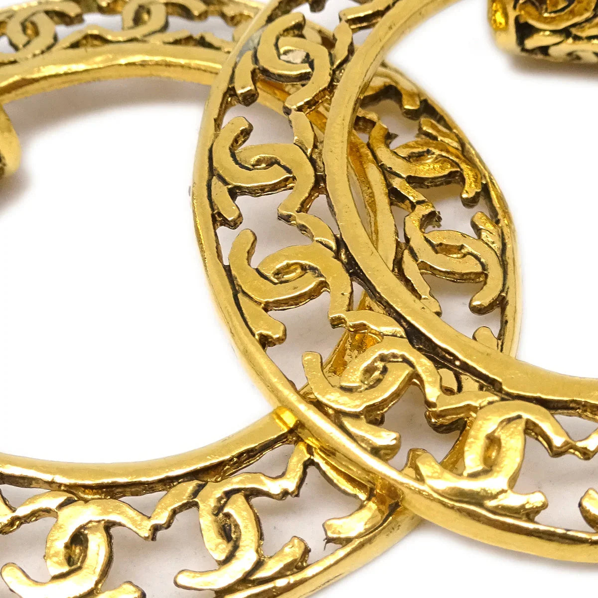 Chanel Gold Dangle Hoop Earrings Clip-On 25