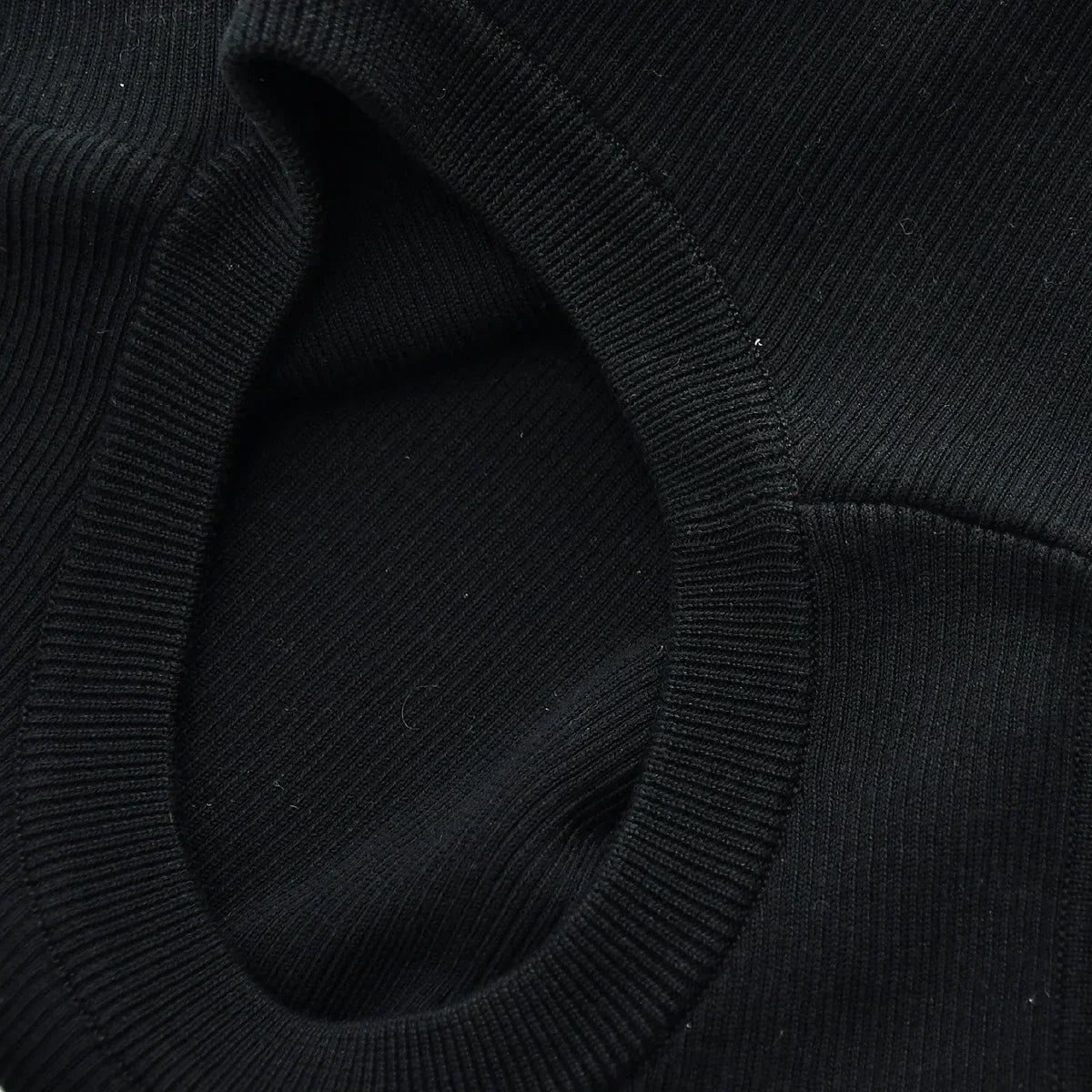 Chanel Spring 1995 Cropped Sleeveless Top #38