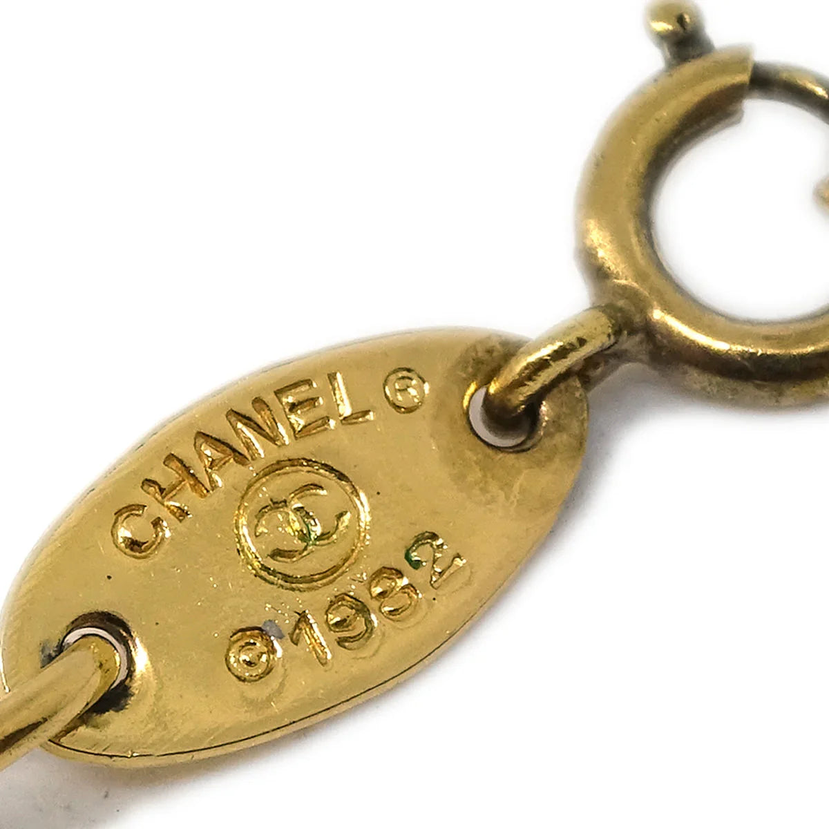 Chanel Medallion Pendant Necklace Gold 1982