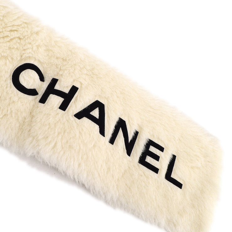 Chanel Fur Shawl White Small Good