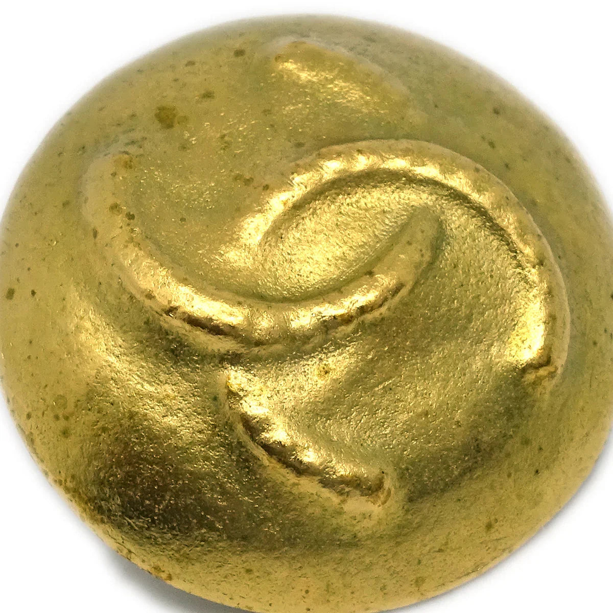 Chanel Gold Button Earrings Clip-On 95C