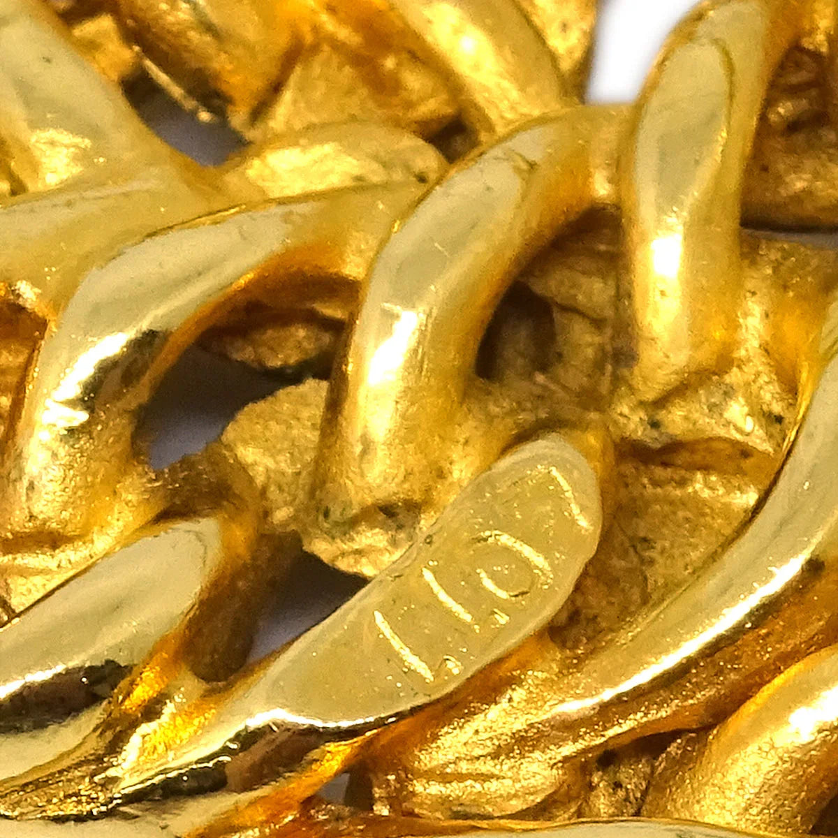 Chanel CC Brooch Pin Gold 1107
