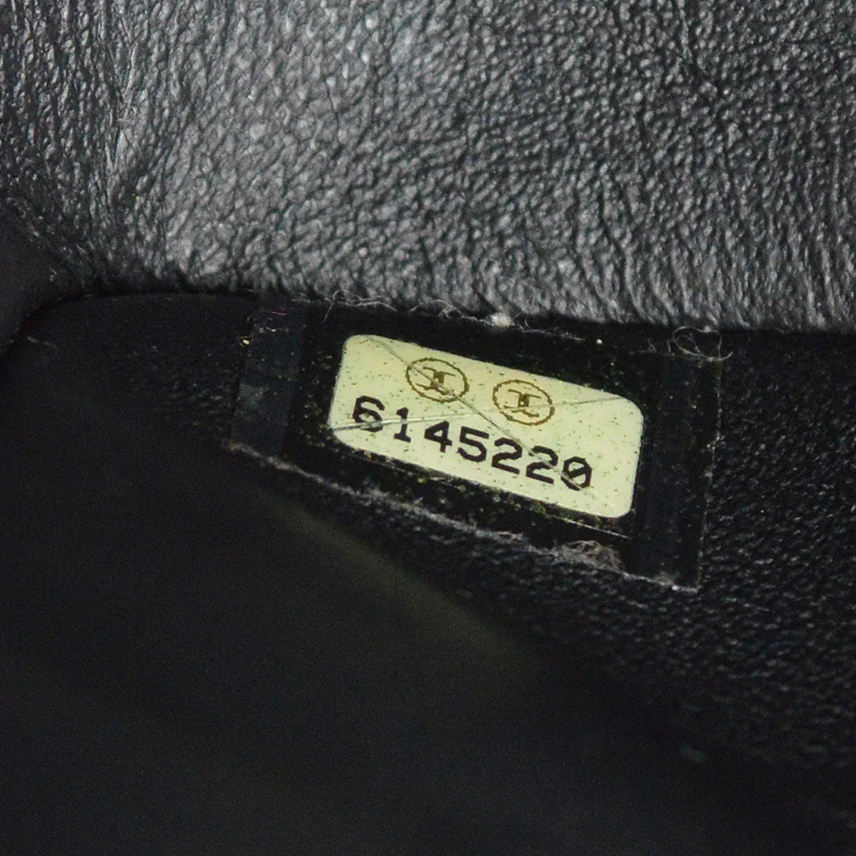 Chanel 2000-2001 Black Caviar Medium Classic Double Flap Shoulder Bag