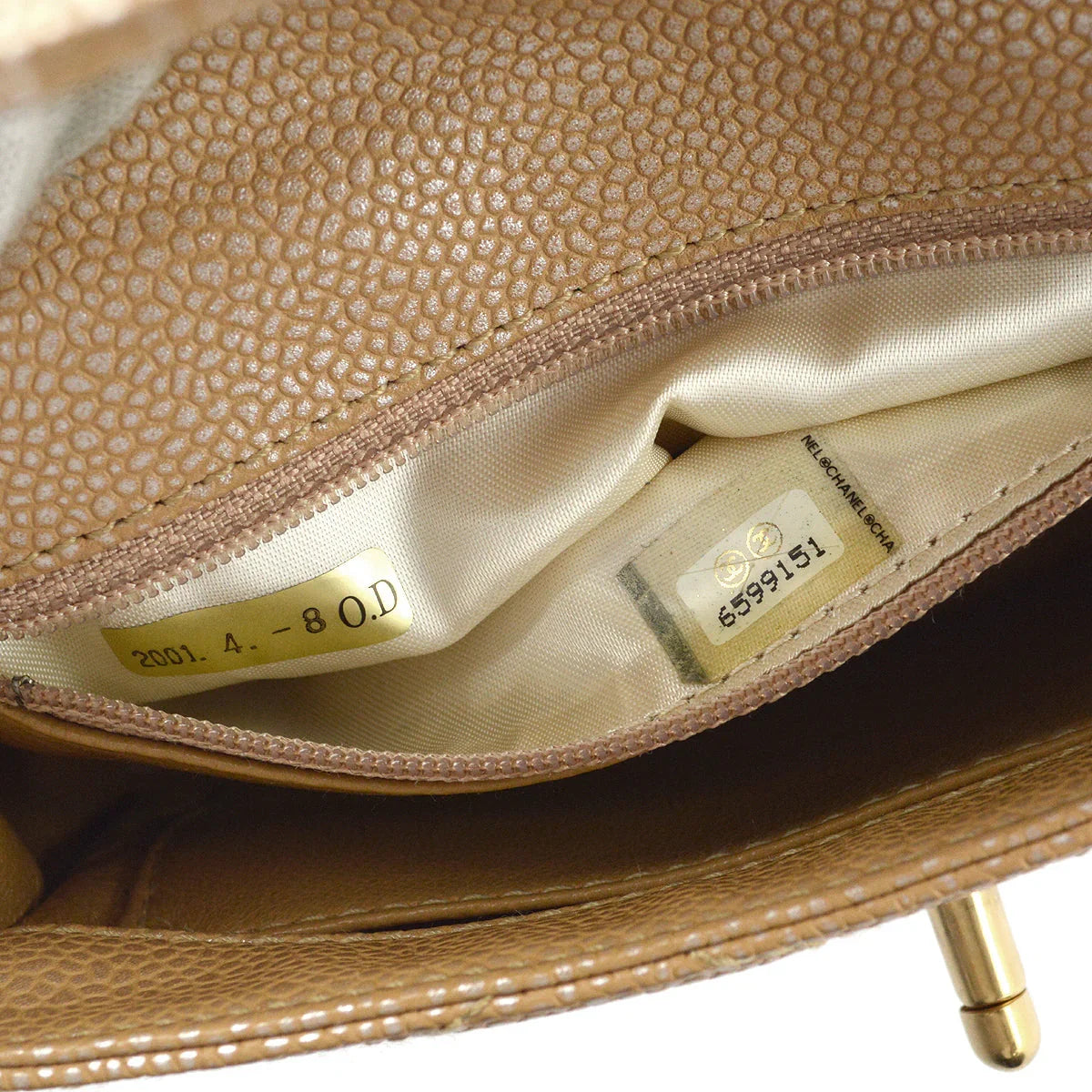Chanel 2000-2001 Beige Caviar Chain Handbag 18