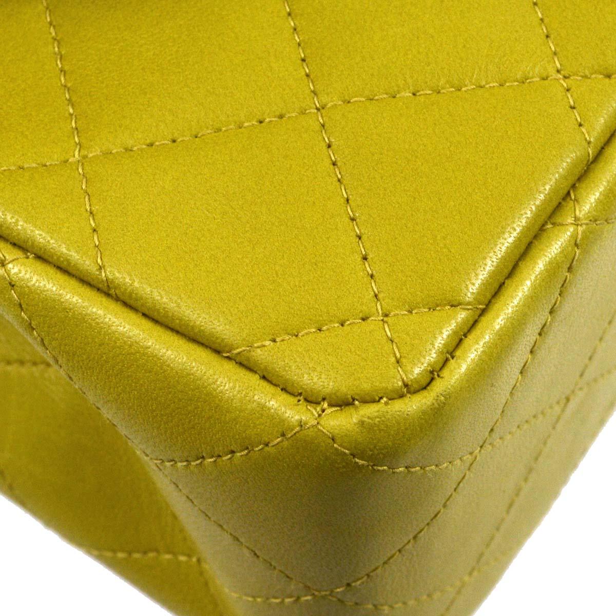 Chanel * 1997-1999 Green Lambskin Medium Classic Double Flap Shoulder Bag