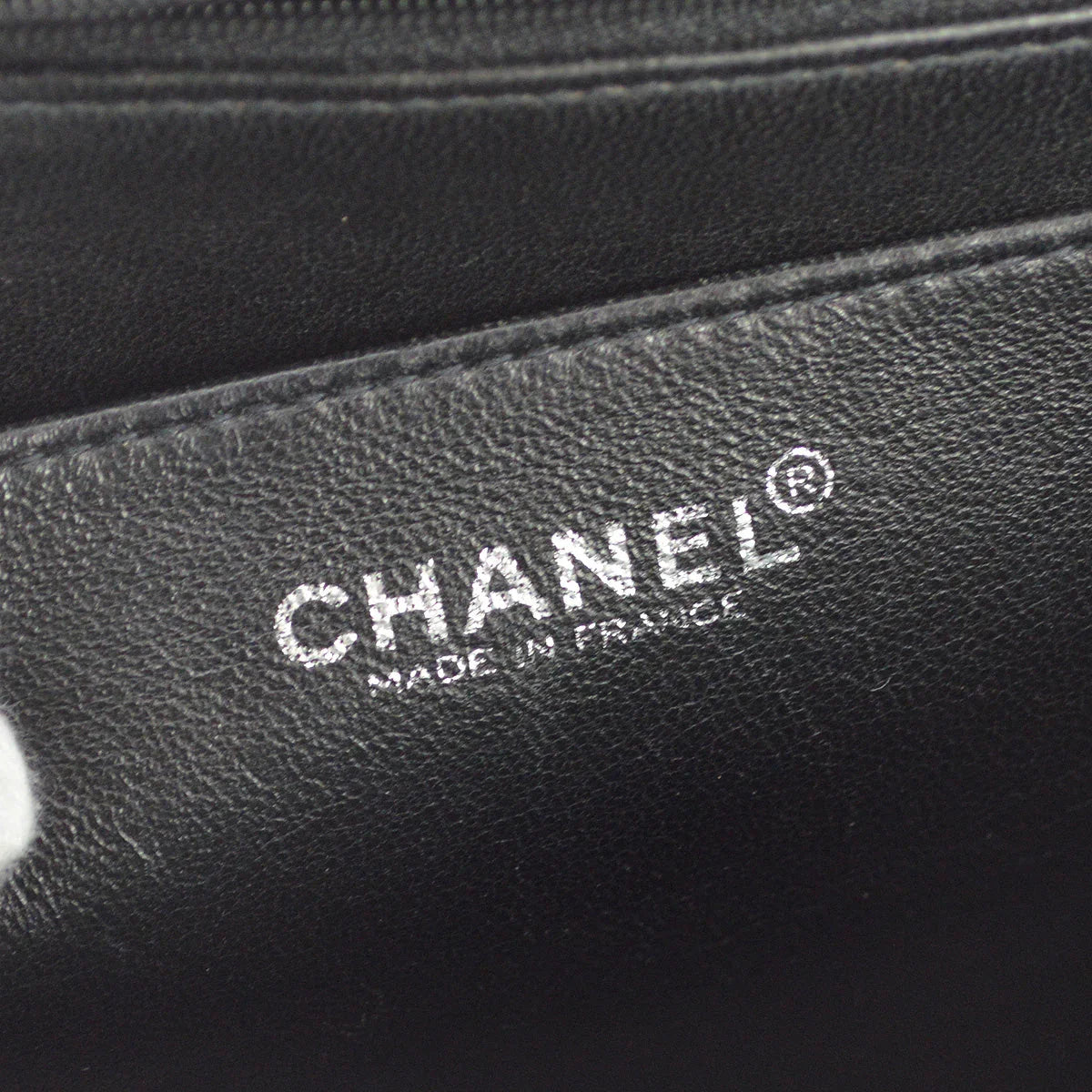 Chanel 2000-2001 Black Caviar Jumbo Classic Flap Shoulder Bag