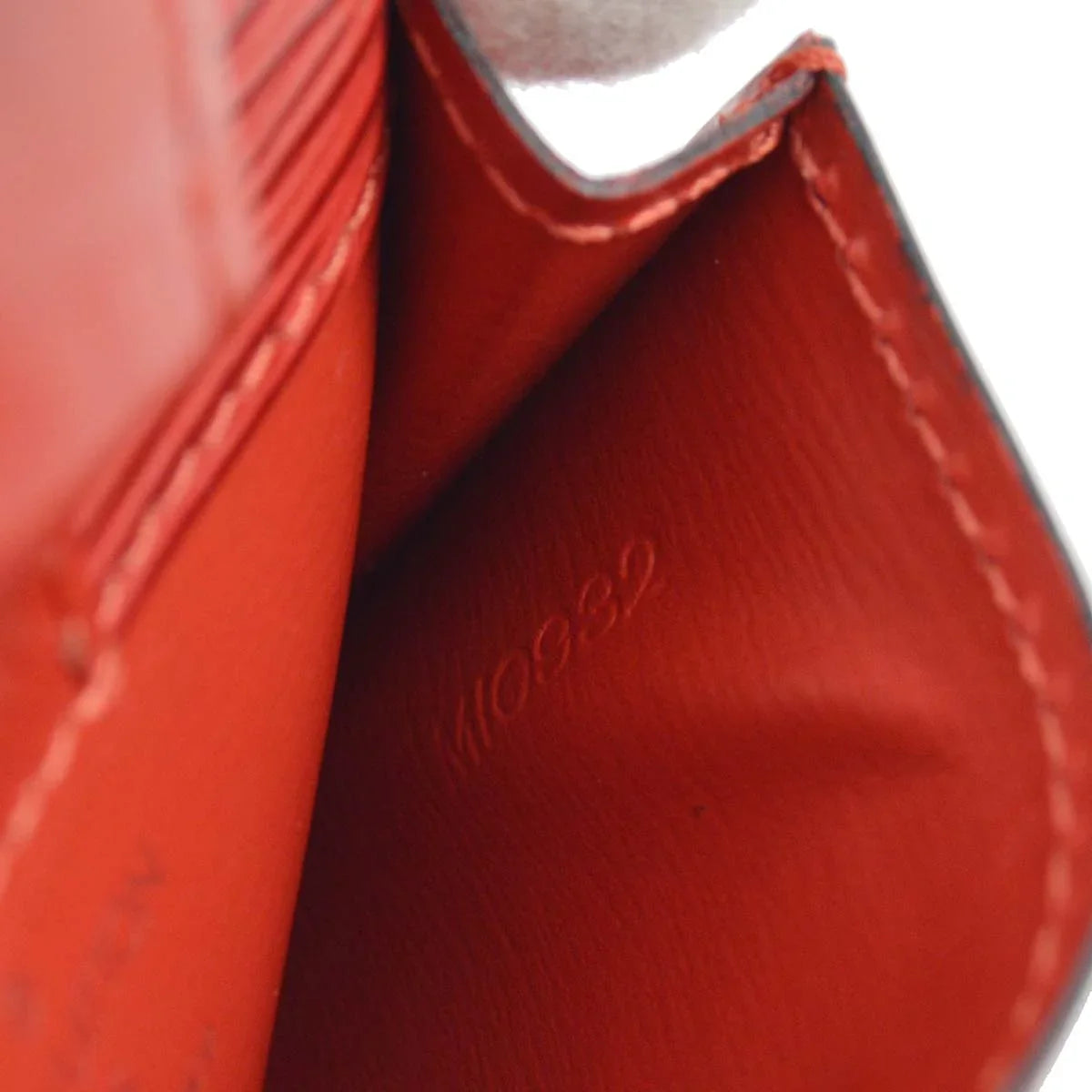 Louis Vuitton 1992 Red Epi Sherwood Pouch M52907