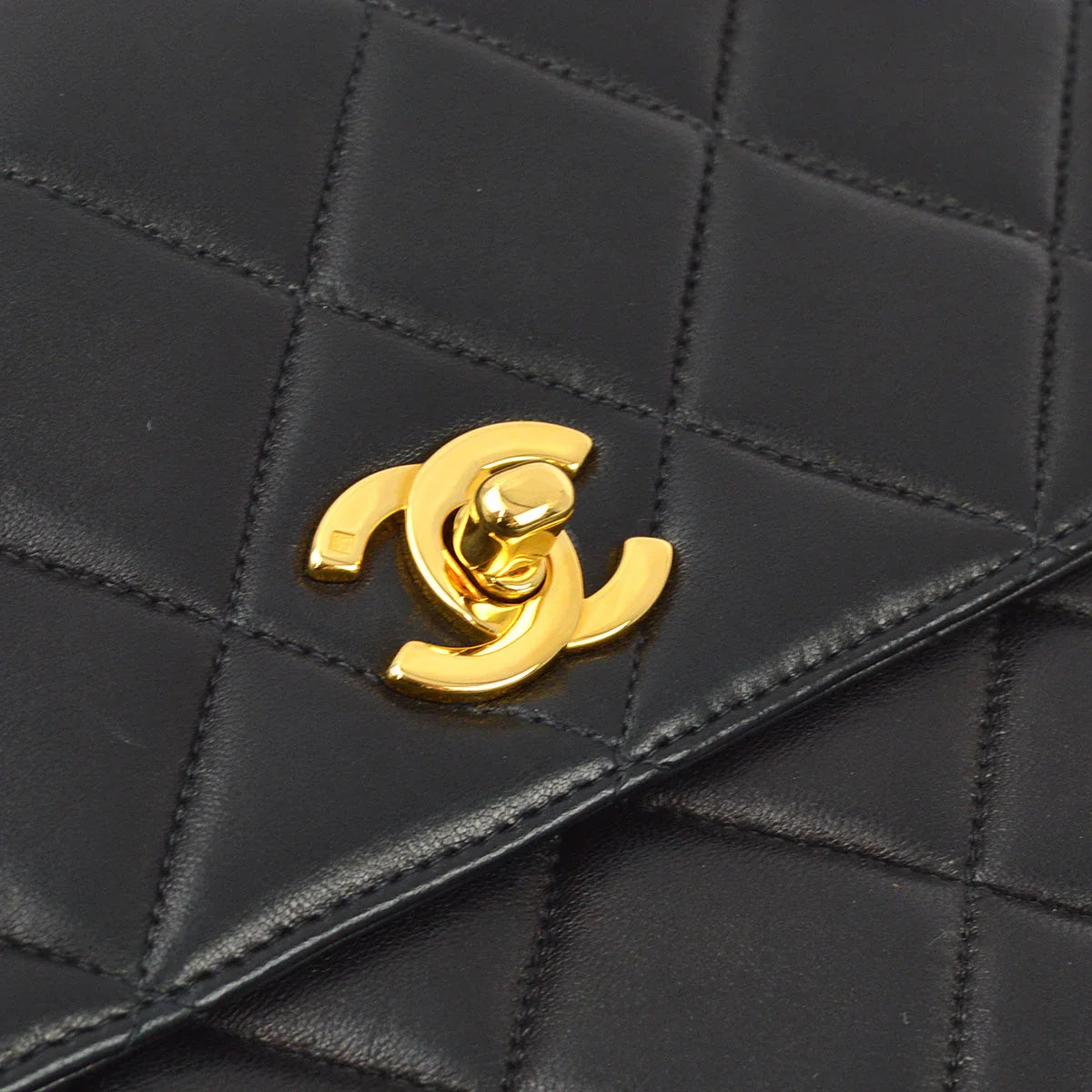 Chanel 1996-1997 Black Lambskin Straight Flap Chain Shoulder Bag