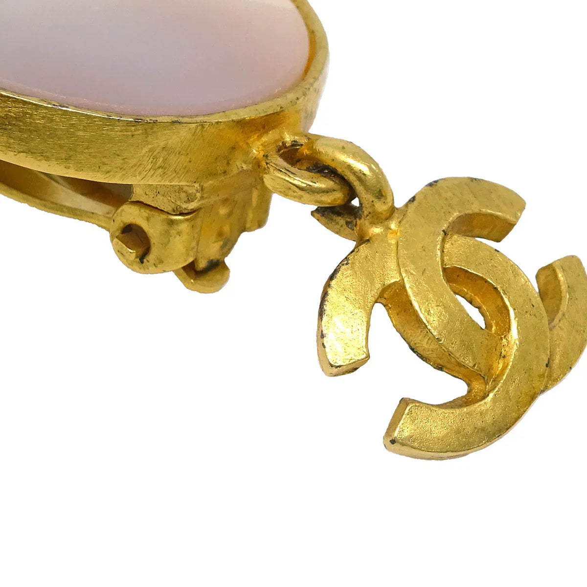 Chanel Dangle Earrings Clip-On Gold Shell 95A