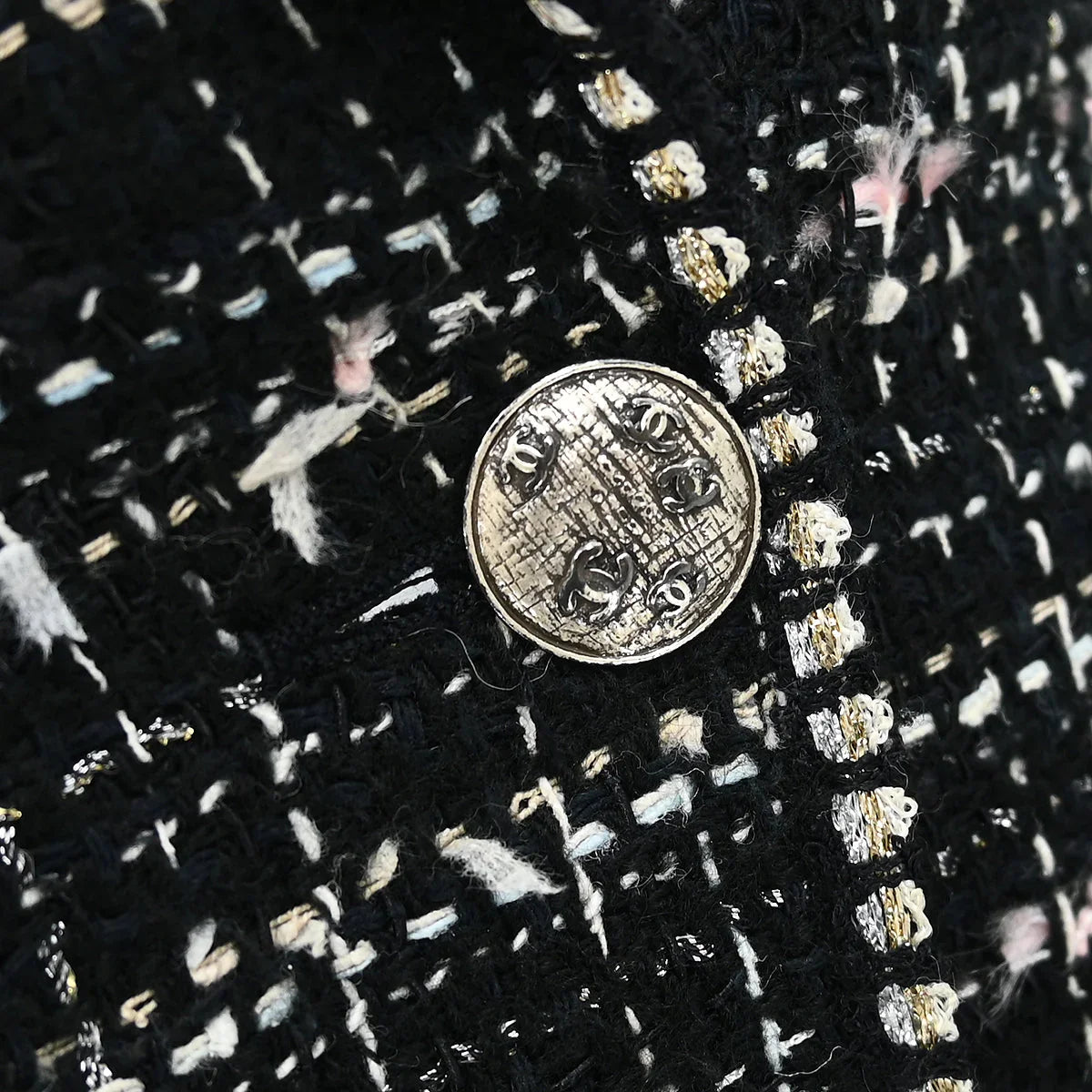 Chanel 2005 Black & White "Devil Wears Prada" Jacket #34
