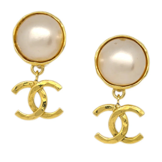 Chanel Gold Costume Pearl Dangle Earrings Clip-On 93A
