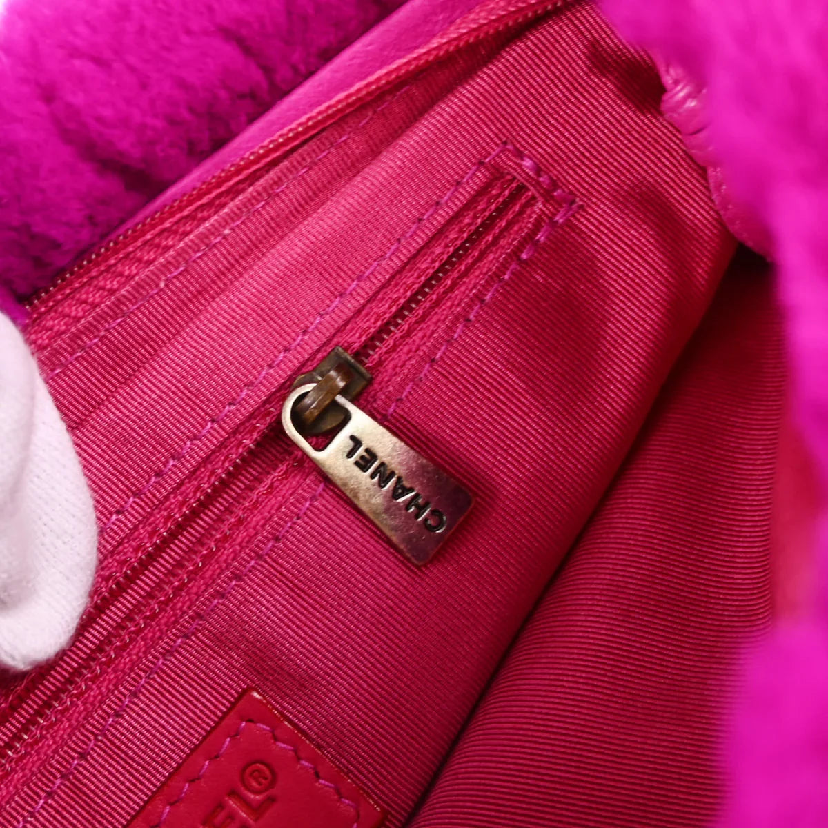 Chanel 2000-2001 Rabbit Fur Shoulder Bag
